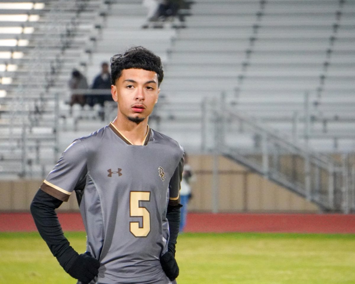Aaron Esquivel is one of several Suns who are nominated for Wednesday's PEAAK Awards.